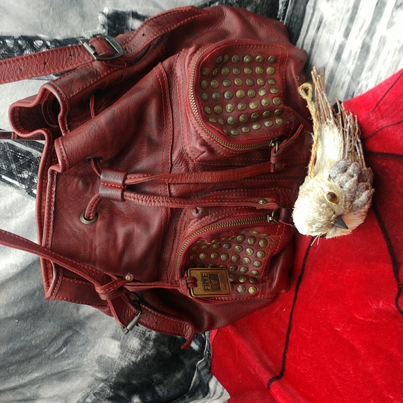 Frye Handbags - Frye Brooke drawstring burnt red purse